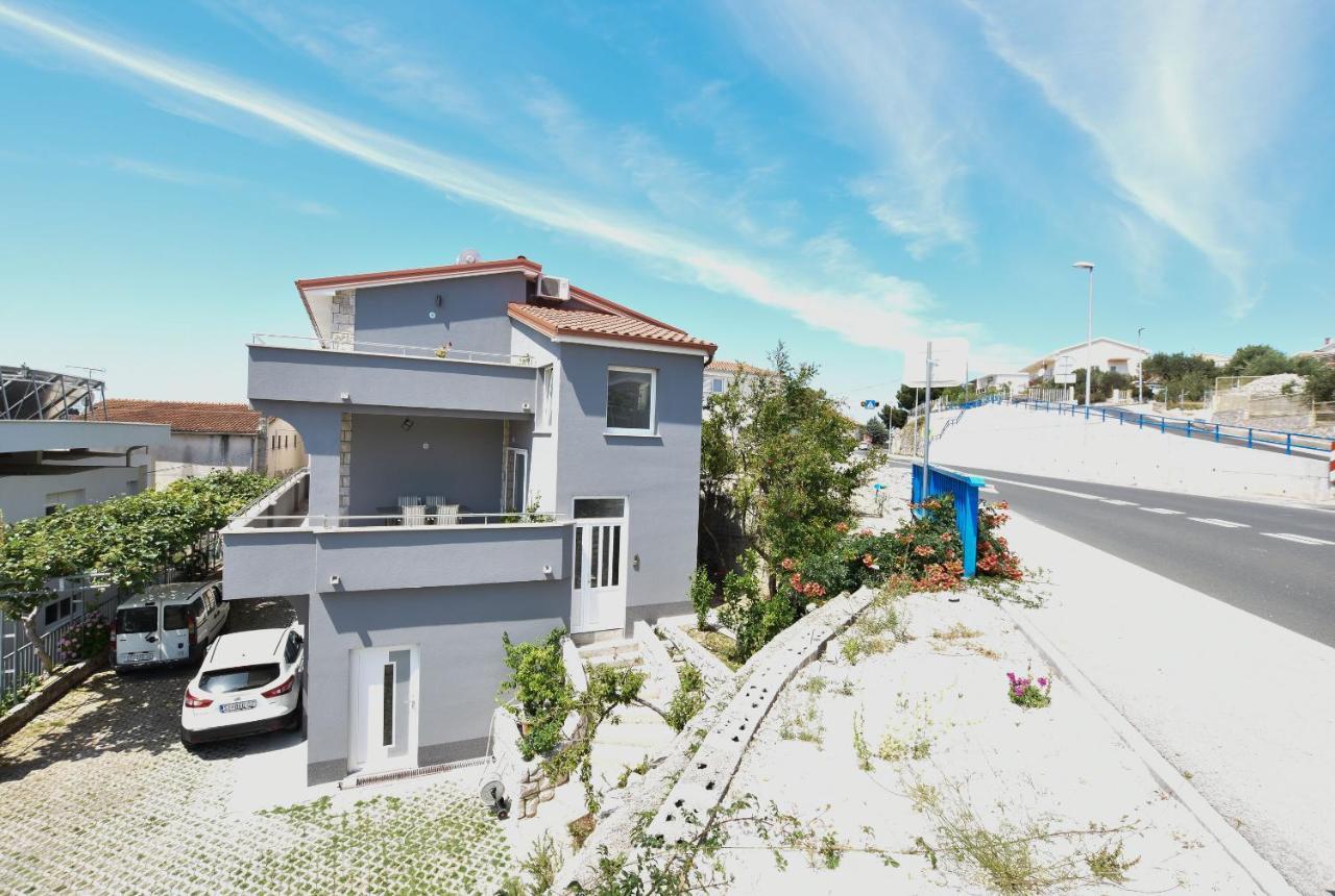 Apartments Mimi Primosten Ngoại thất bức ảnh
