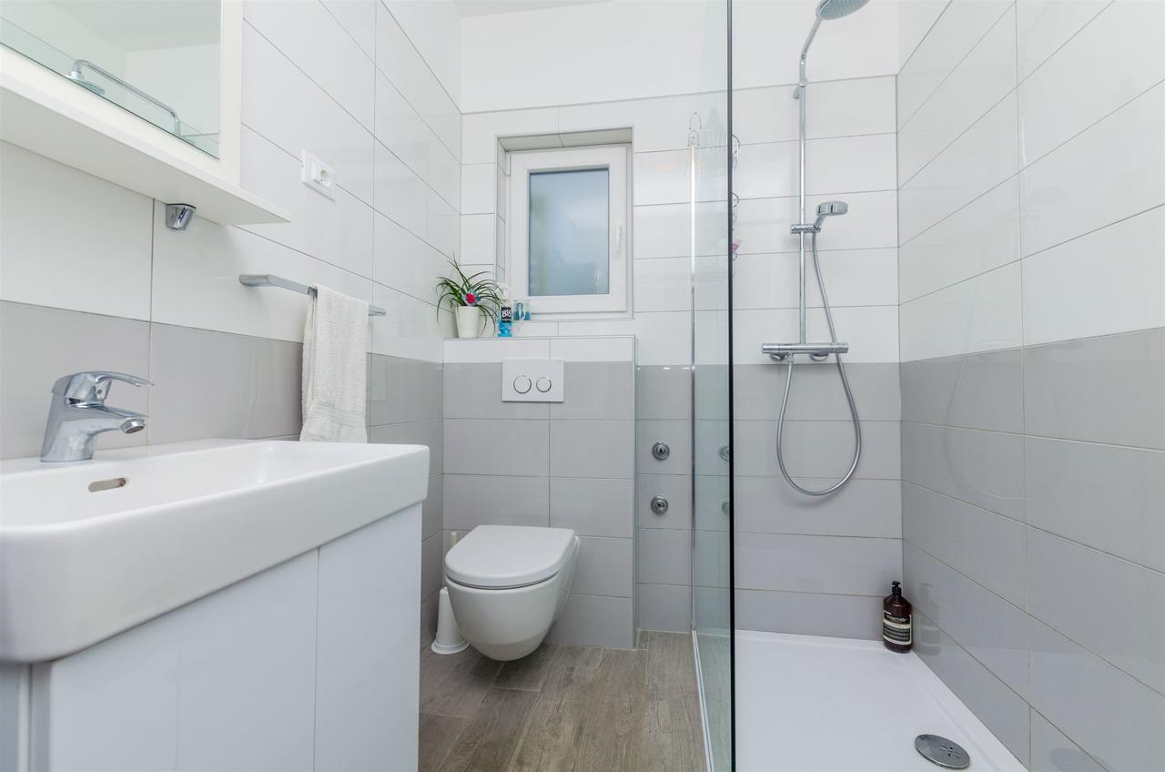 Apartments Mimi Primosten Ngoại thất bức ảnh