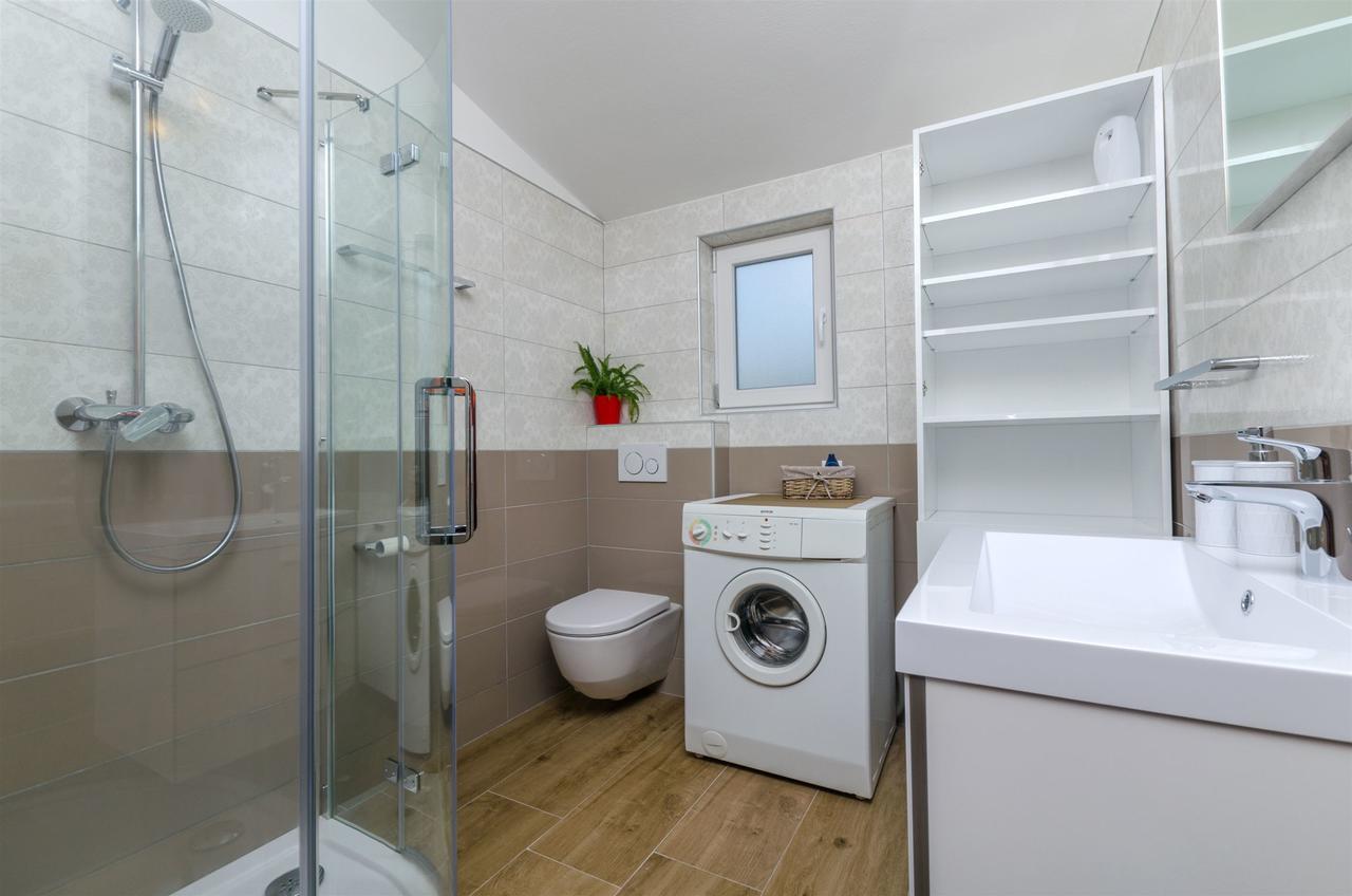 Apartments Mimi Primosten Ngoại thất bức ảnh