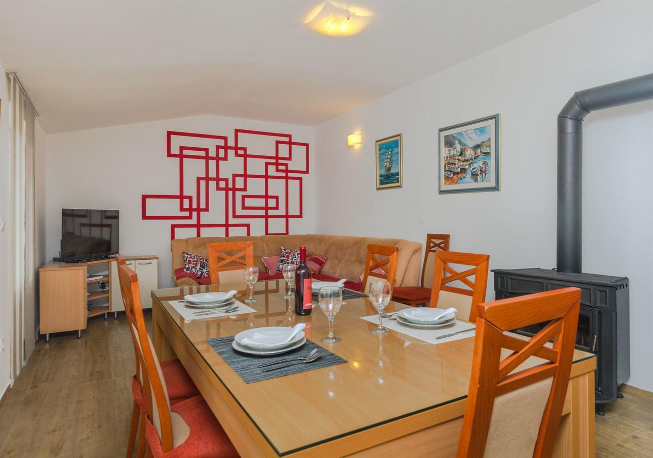 Apartments Mimi Primosten Ngoại thất bức ảnh